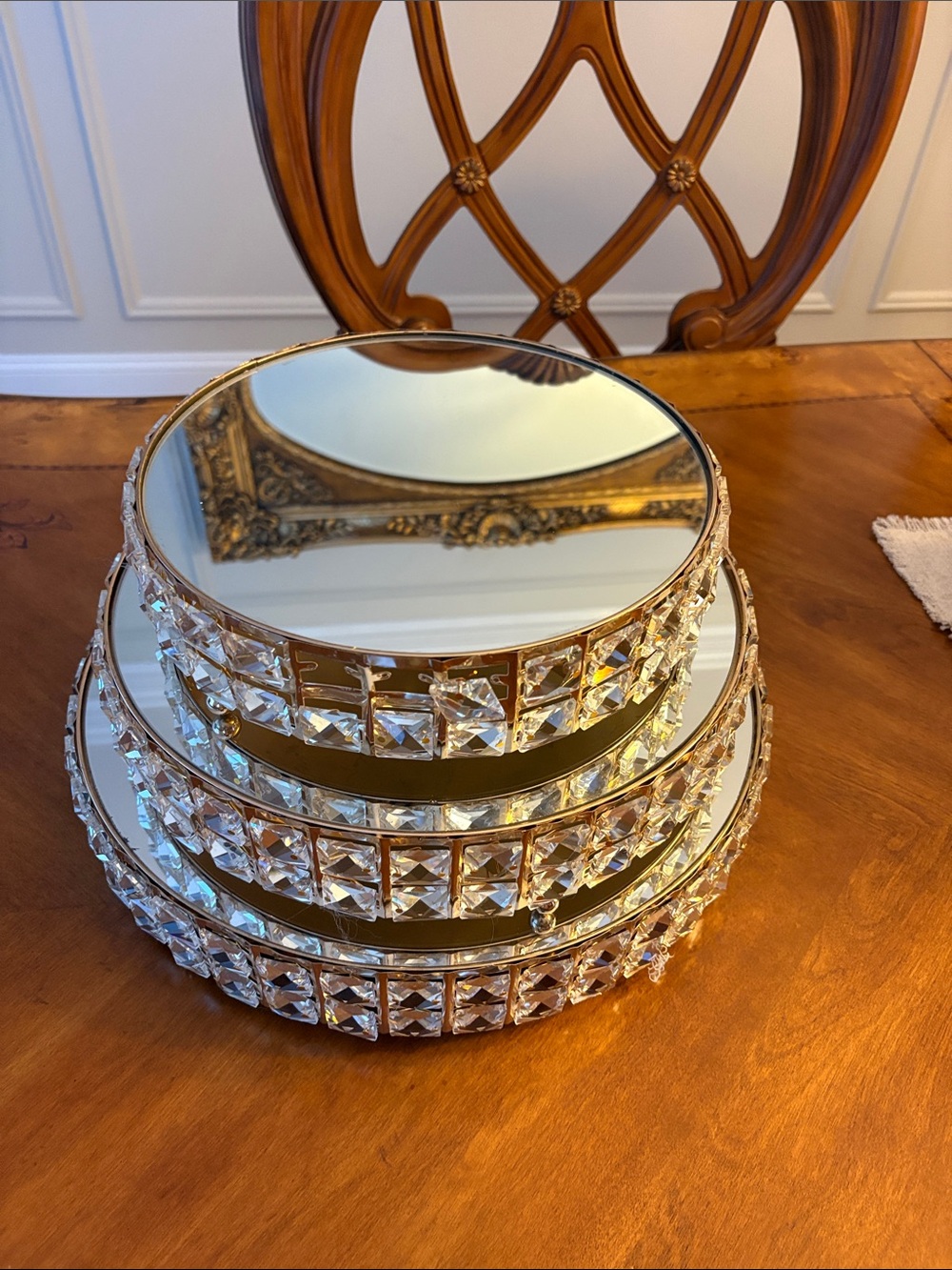 Gorgeous 3-Tier Crystal Mirrored Cake Stand